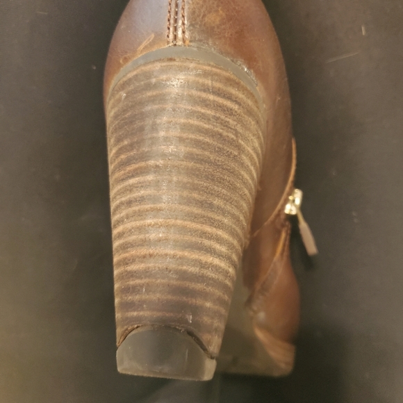 Timbeand leather and suede brown boots - Picture 7 of 8